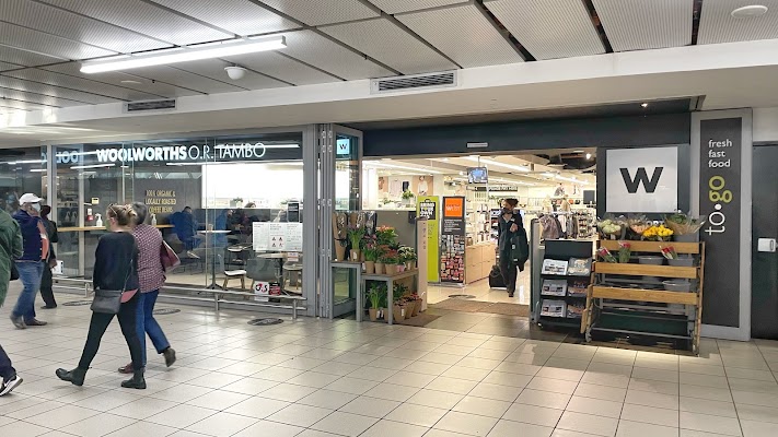 woolworths-or-tambo-airport